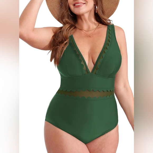 NWOT Cupshe 1X Olive Green One-Piece Swimsuit with‎ Plunging V-Neck - Picture 1 of 4